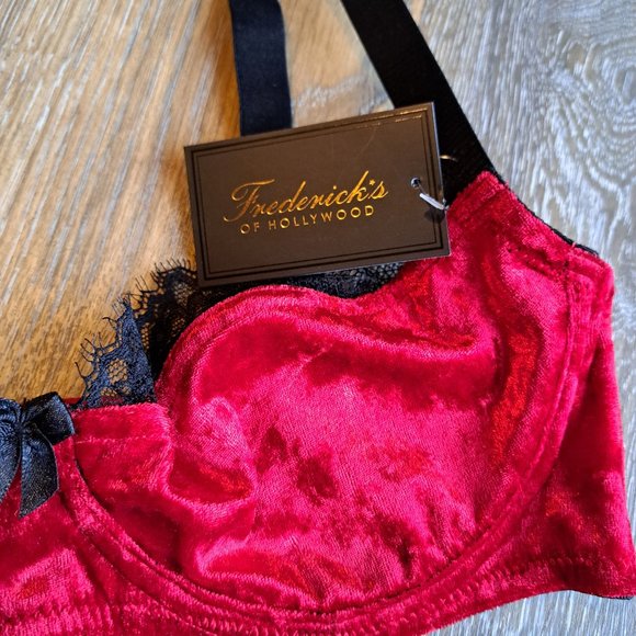 Frederick's Of Hollywood Velvet Bra - Picture 2 of 7